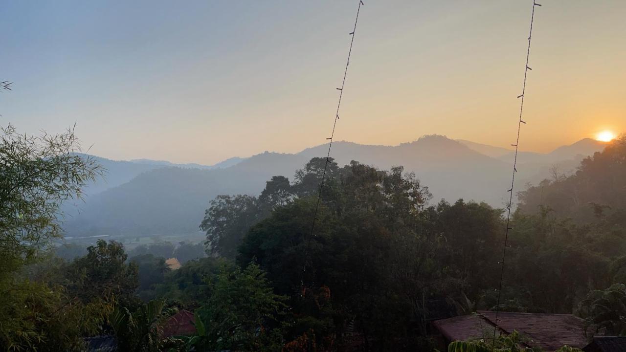 Forest Guesthouse Samoeng Buitenkant foto
