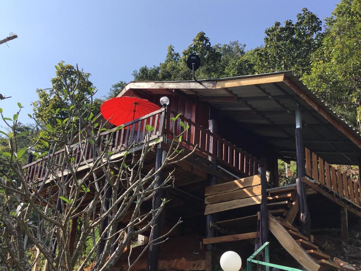 Forest Guesthouse Samoeng Buitenkant foto