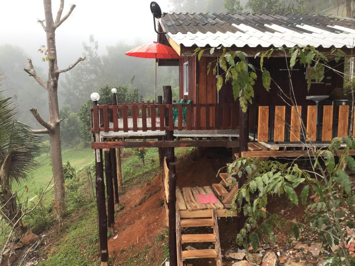 Forest Guesthouse Samoeng Buitenkant foto