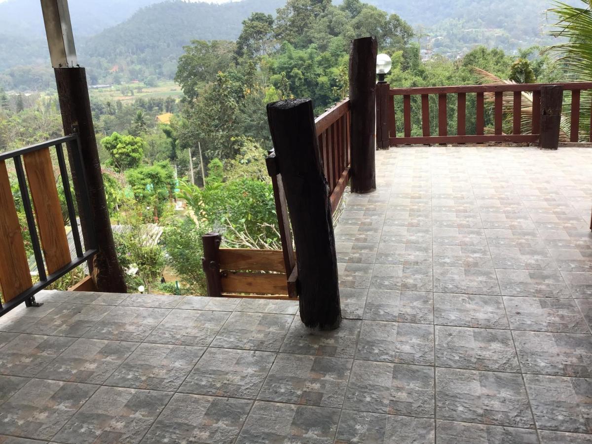 Forest Guesthouse Samoeng Buitenkant foto