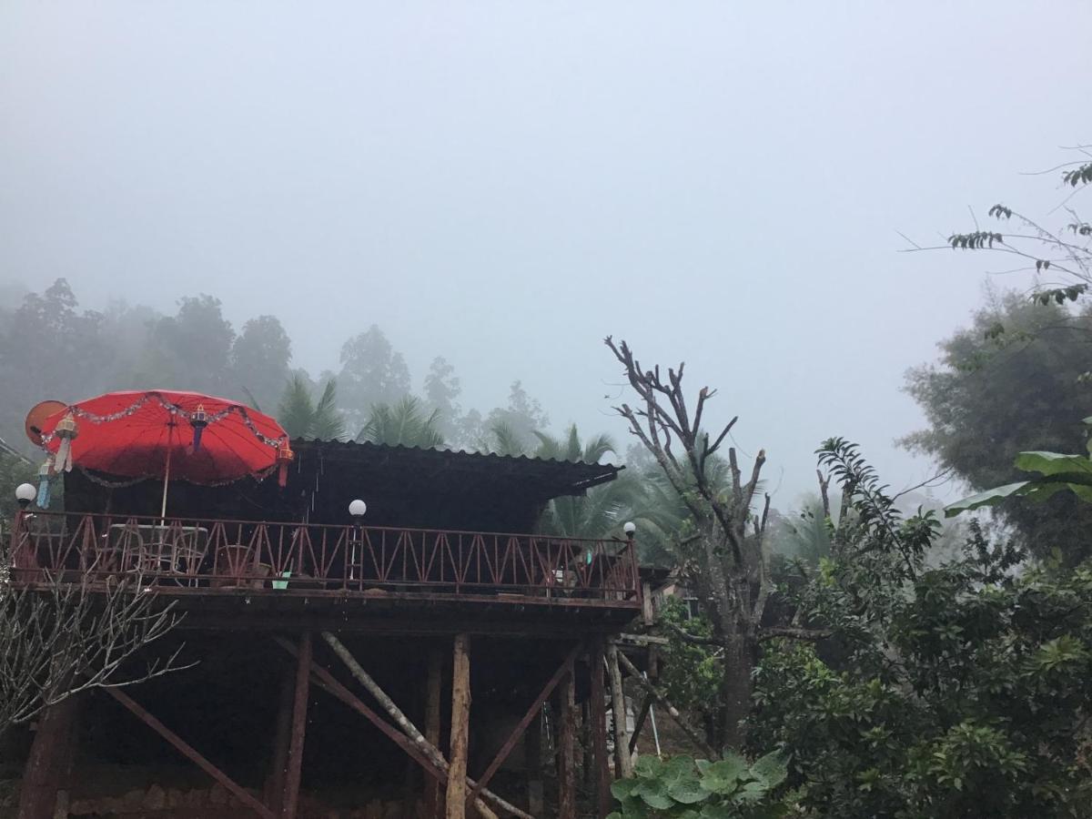 Forest Guesthouse Samoeng Buitenkant foto