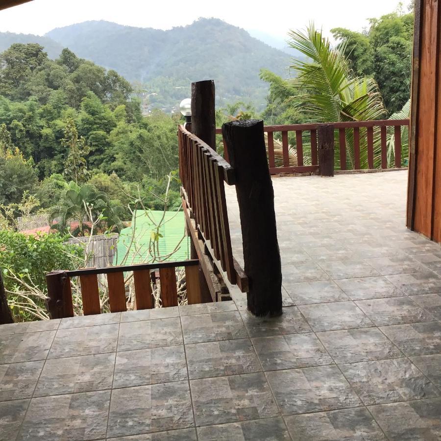 Forest Guesthouse Samoeng Buitenkant foto
