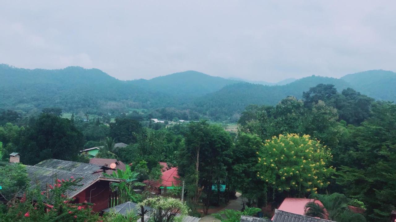 Forest Guesthouse Samoeng Buitenkant foto