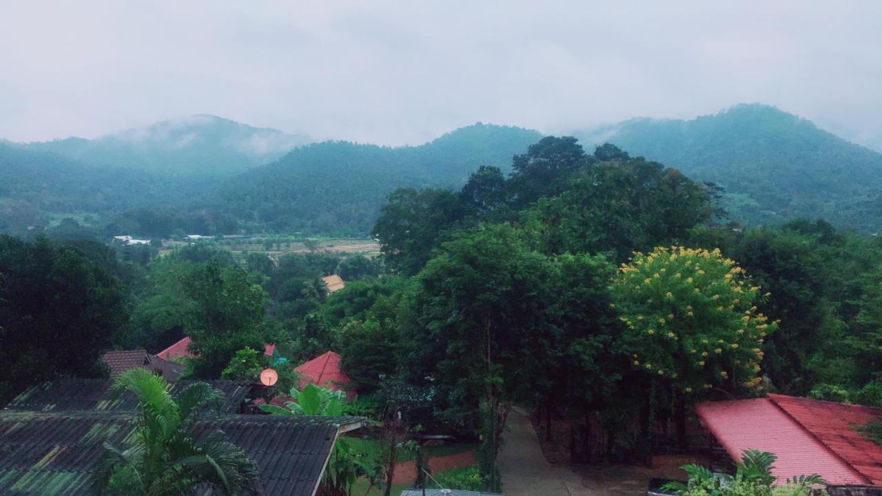 Forest Guesthouse Samoeng Buitenkant foto